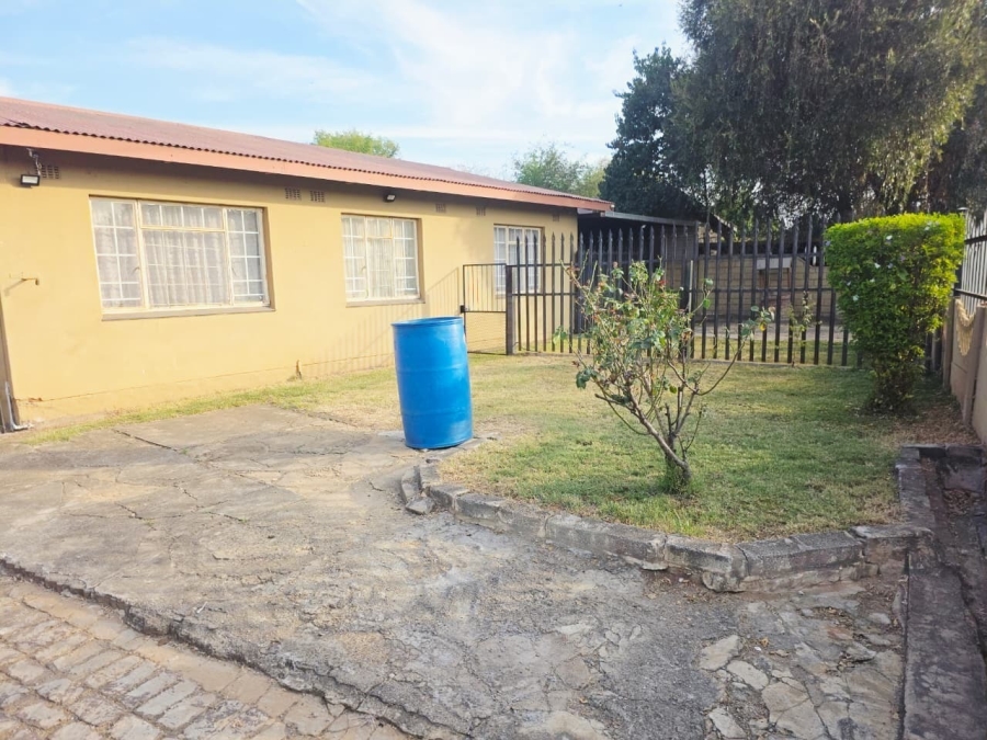 4 Bedroom Property for Sale in Oos Einde North West